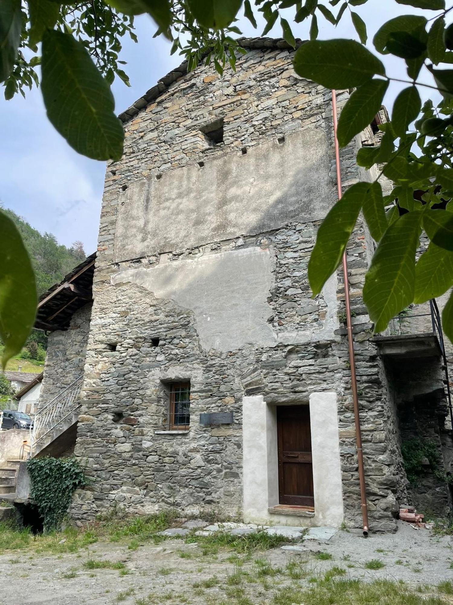 Apartament La Torre Colombaia - Monumento Del 1400 Arnad Zewnętrze zdjęcie