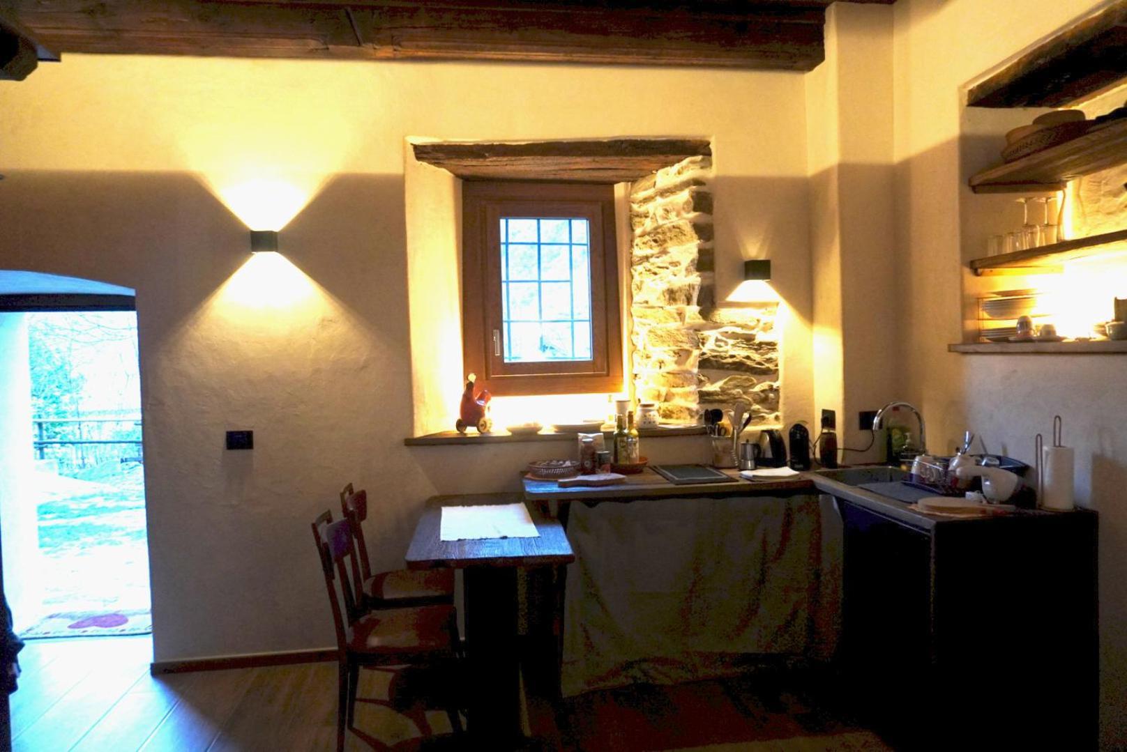 Apartament La Torre Colombaia - Monumento Del 1400 Arnad Zewnętrze zdjęcie