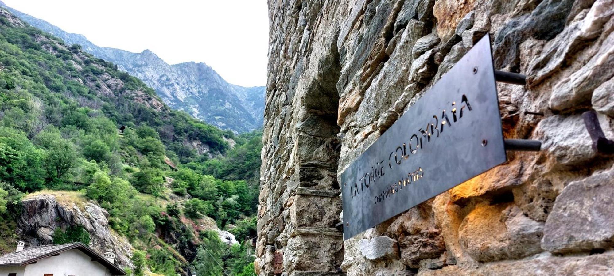 Apartament La Torre Colombaia - Monumento Del 1400 Arnad Zewnętrze zdjęcie