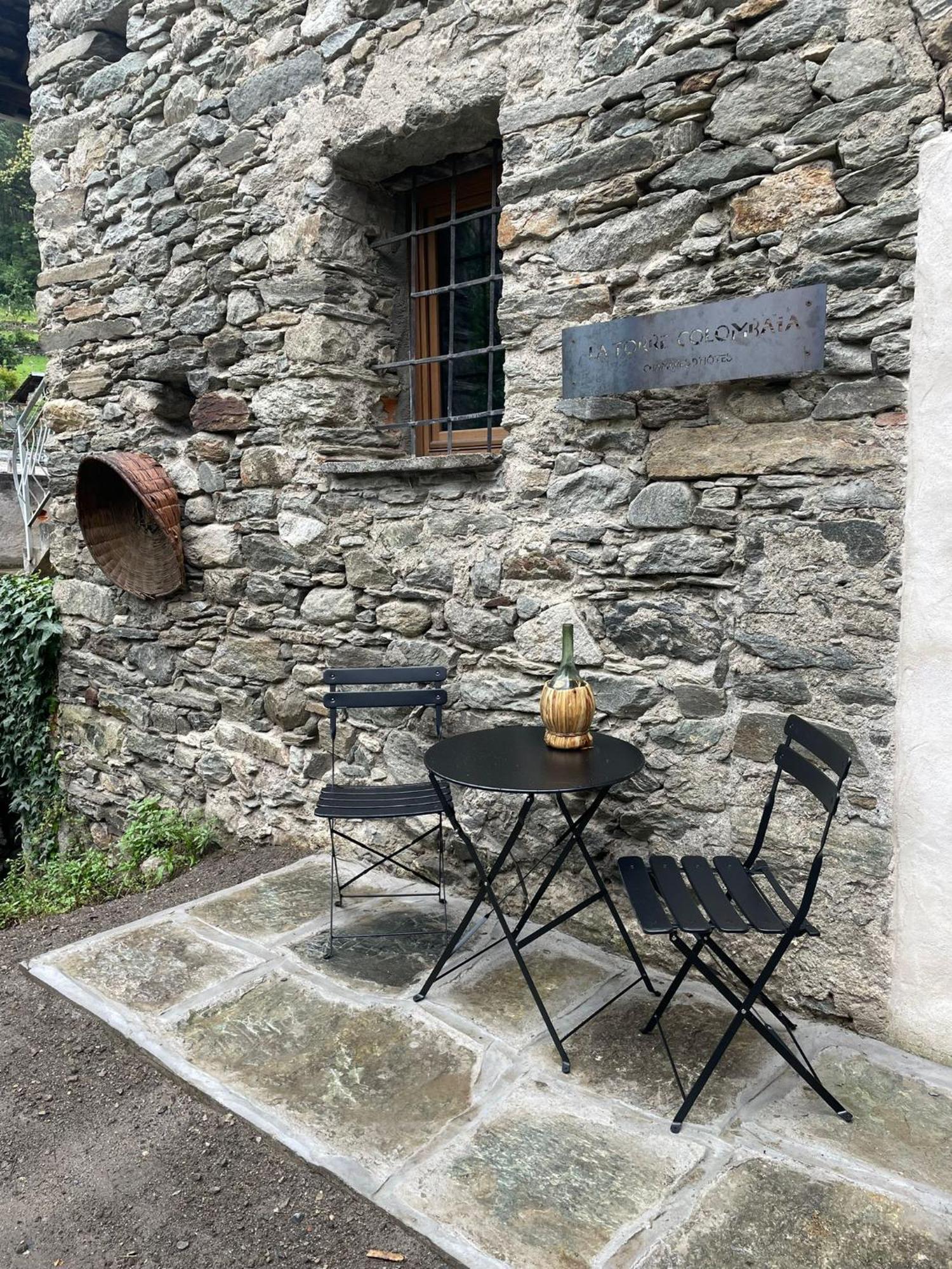 Apartament La Torre Colombaia - Monumento Del 1400 Arnad Zewnętrze zdjęcie